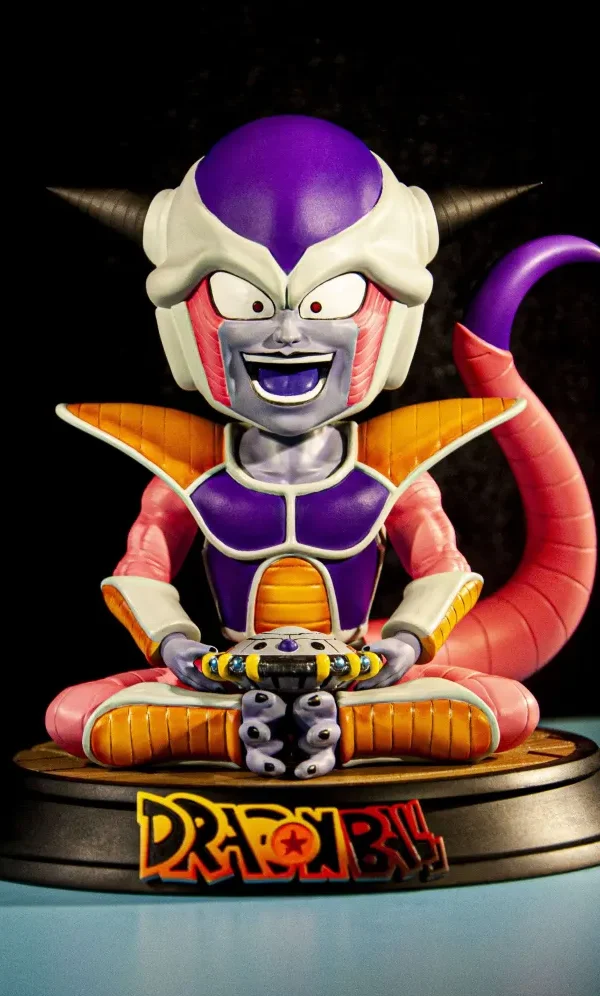 【Preorder】PSD STUDIO Dragon Ball Z Frieza love playing SD Resin Statue Deposit