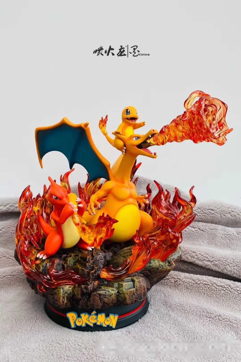 9b8eb85acbaeb46b 【In Stock】EGG-Studio Pokemon Charizard Family Resin Statue - Image 1
