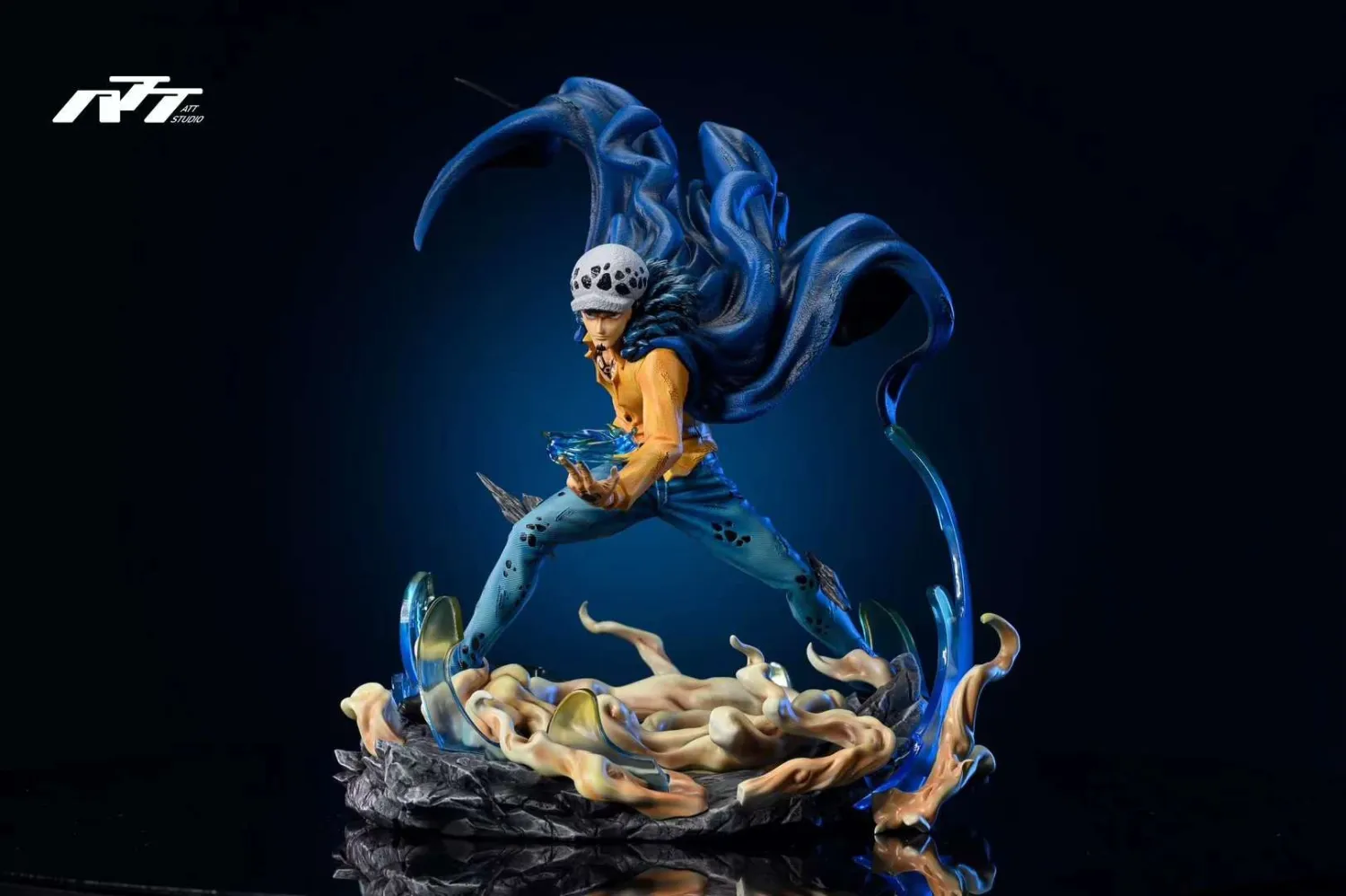 179d2483a315491a 【Pre order】Att Studios One Piece Trafalgar Law Resin statue - Image 1