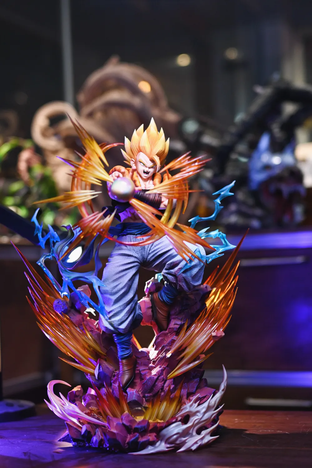 4eb0f8f3973931f9 【Pre order】YI SHOU CHAO WAN - Dragon Ball Gogeta - Image 1