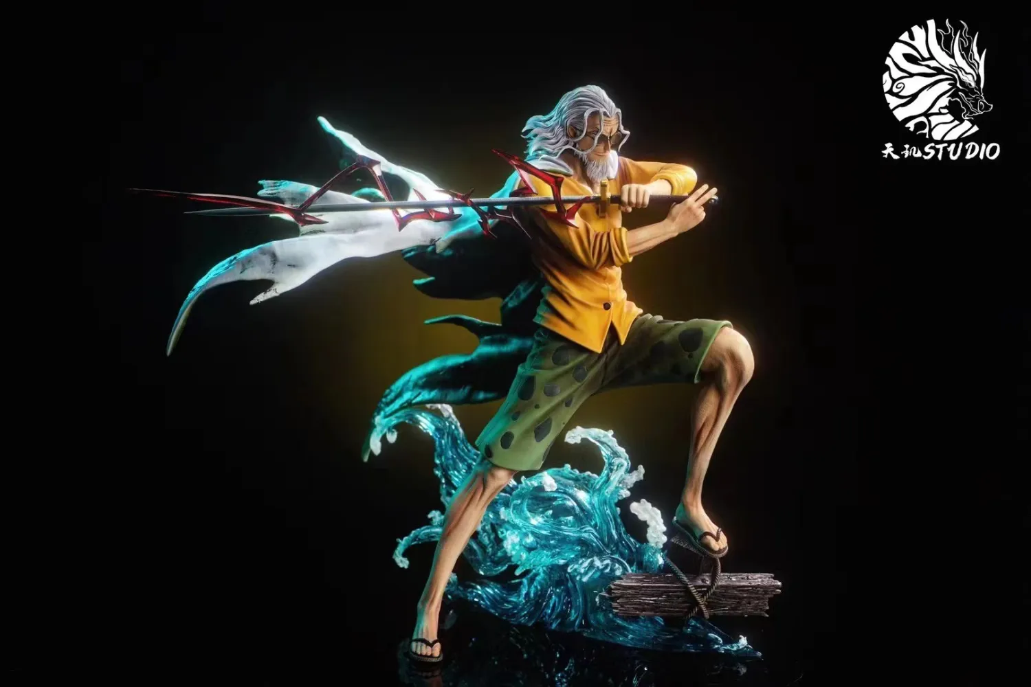 97995887919faa3d 【Pre order】TJ Studio One Piece Silvers Rayleigh Resin Statue - Image 1