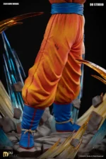 【Pre order】DU Studio 1/6 & 1/4 Super Saiyan 1 Goku with LED - Image 7