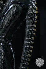 Reborn Studio – Alien Bowing Alien - Image 10