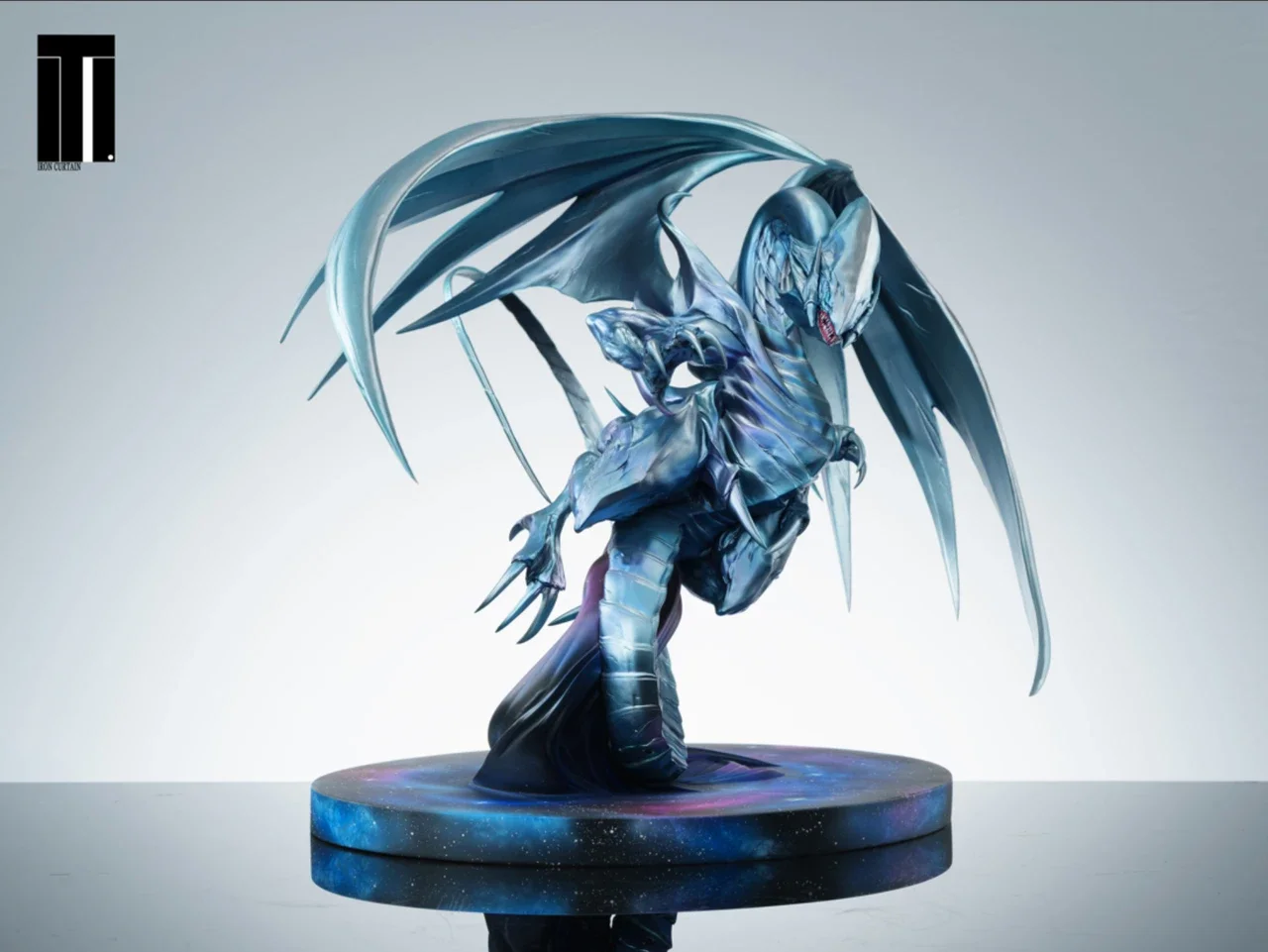68266c751d8c1b7c 【Pre order】Iron Curtain Studio Yu‑Gi‑Oh! Blue‑Eyes White Dragon - Image 1