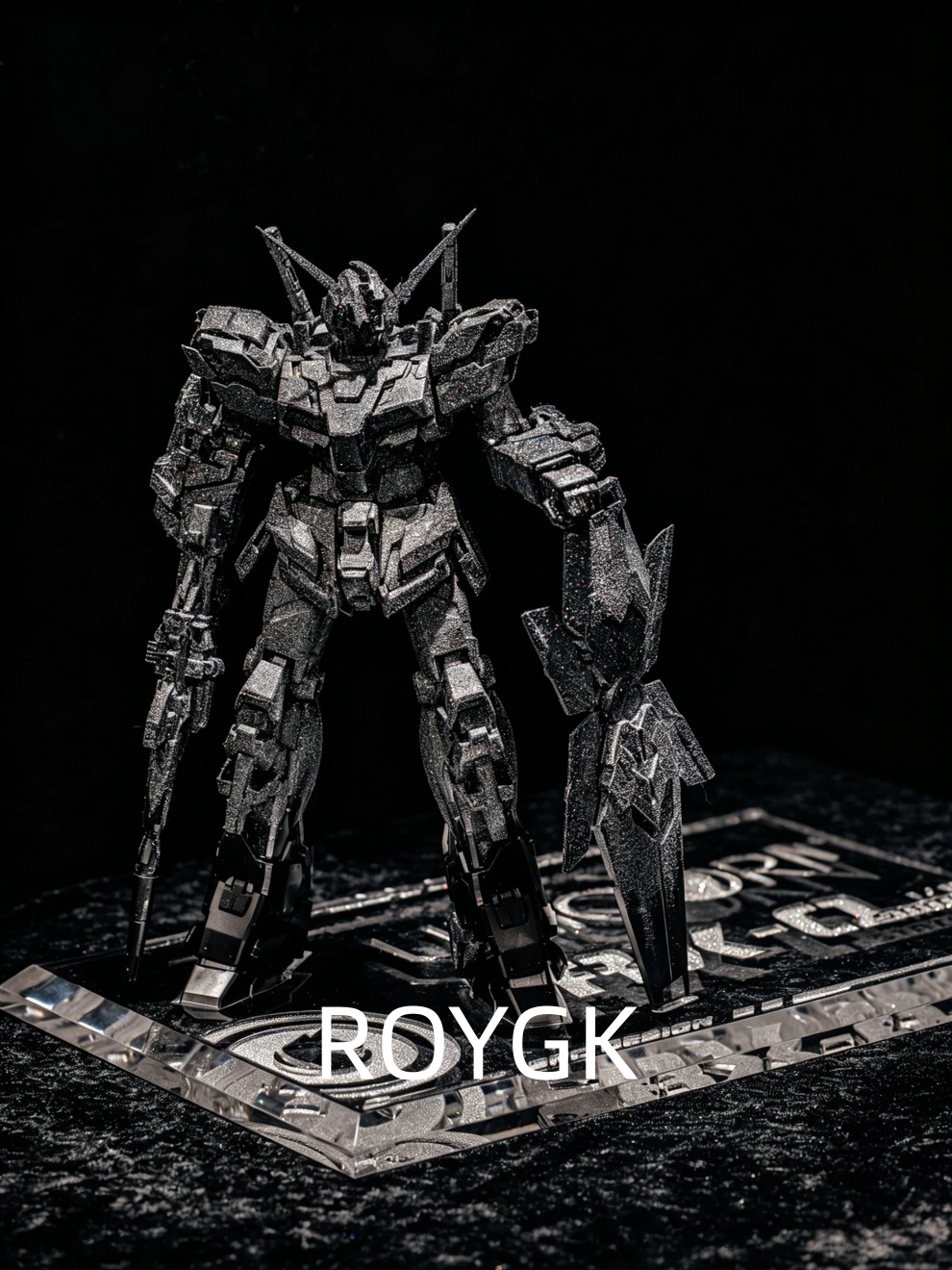 c9cf3f8ef6104aca83efce0ce1b11425.webp~tplv-a9rns2rl98-image_raw_b Crystal Unicorn Gundam 1:48 mega - Image 1