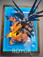 "Freedom Gundam ZGMF-X10A Light Wing Deployment Battle Scene Figure"